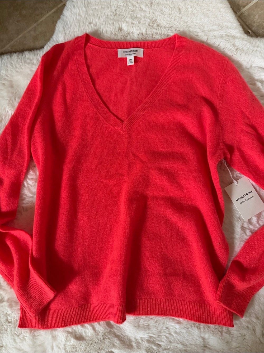 Nordstrom Women’s Bright Red V-Neck Cashmere Sweater size XXL